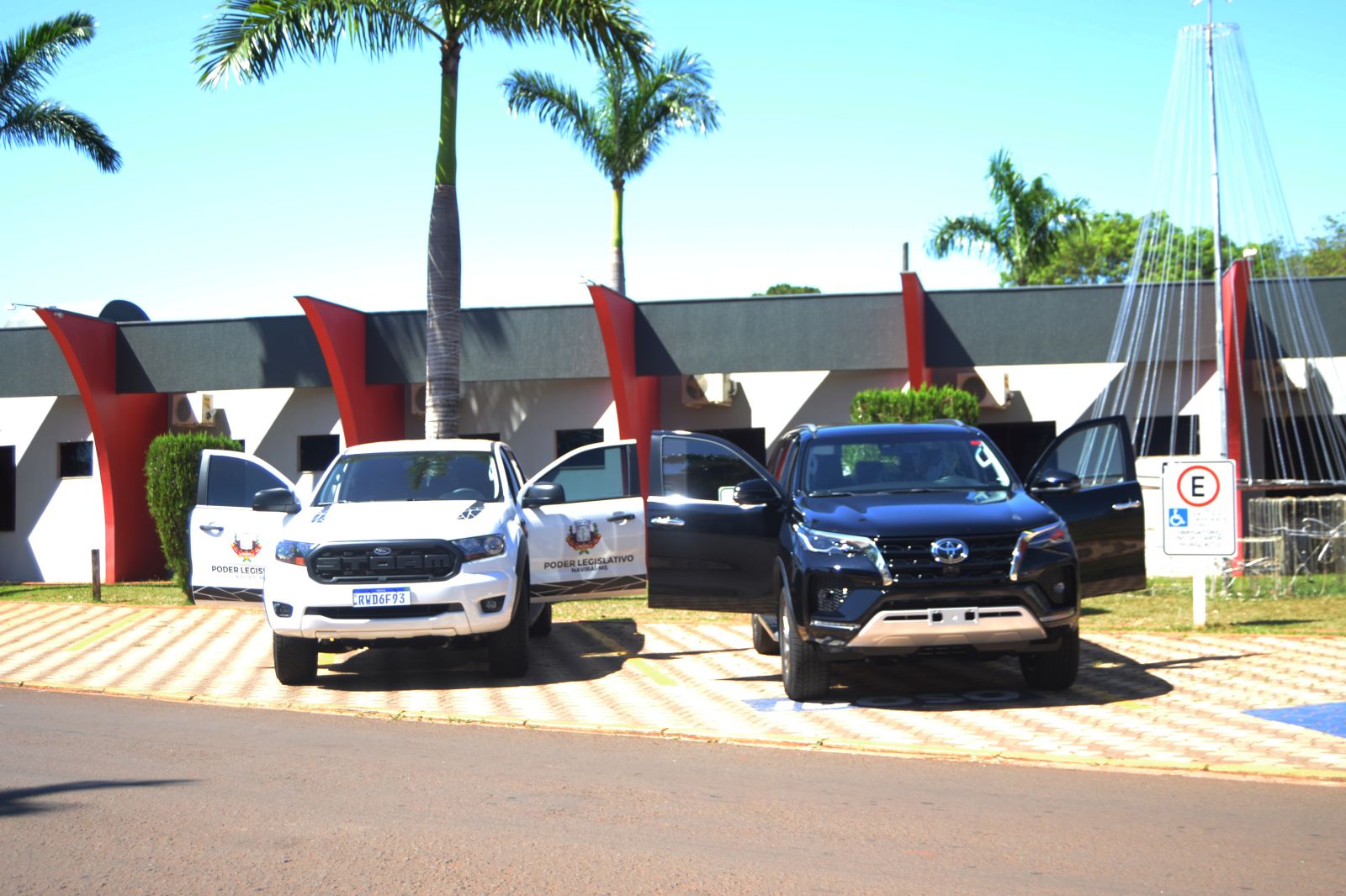 Camionetes Ford Ranger e SW4 Toyota