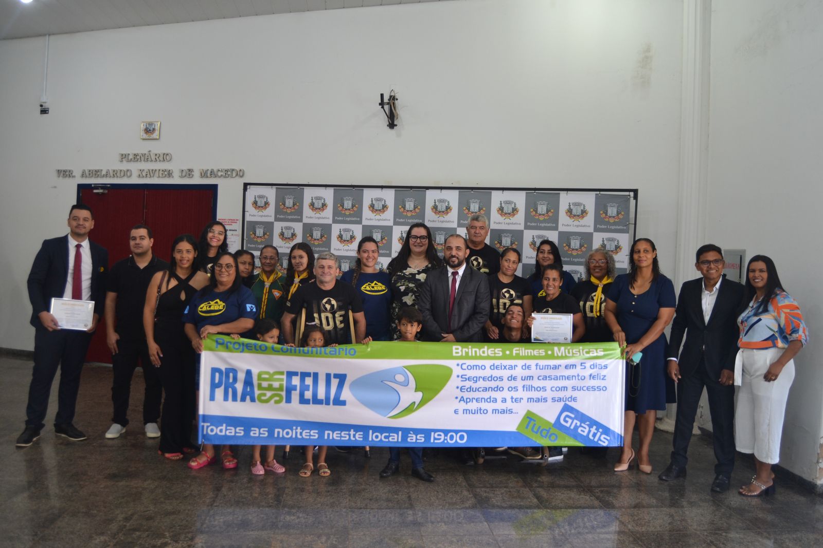 equipe de voluntários da Igreja Adventista do Sétimo dia, Vereador Onevanzinho e Prefeita Rhaiza Matos