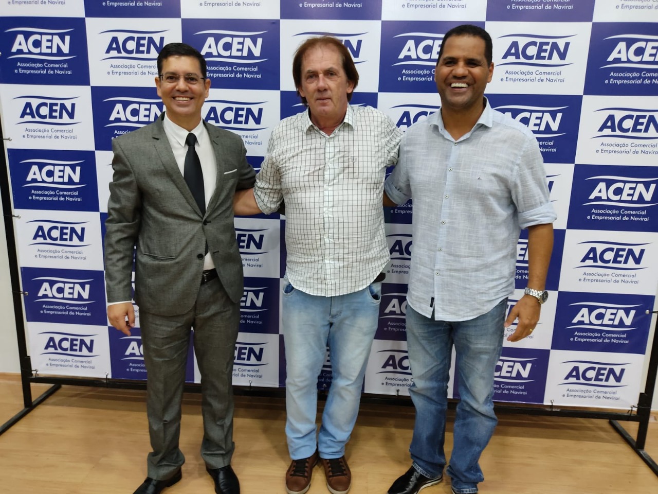 Presidente da ACEN - Mano - Walter Heck - Palestrante e Neninha - presidente da Câmara de Naviraí