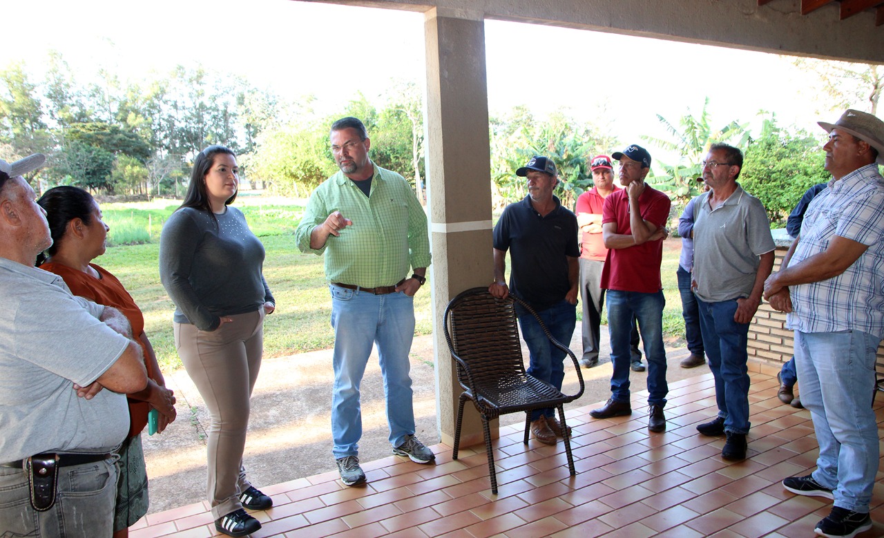 vereador Regivan, Prefeita Rhaiza e aos gerentes Jorge Luis de Lucia e Fabiano Costa